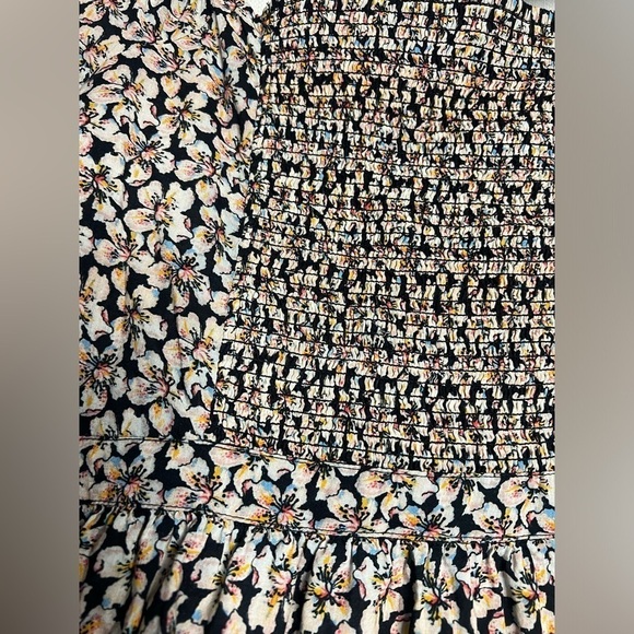 PAIGE Azul Floral Puff Sleeve Black and White Blouse XS - Picture 10 of 12